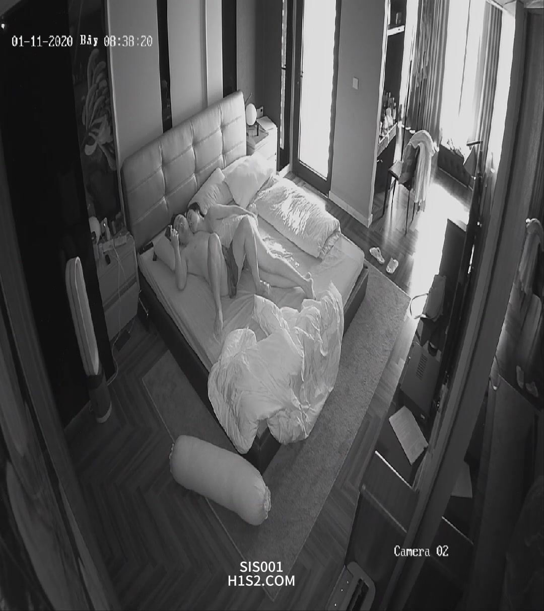 家庭摄像头史诗级破解偷拍！无敌爆乳超美少妇和老公4个月日常做爱全都录下来-V1